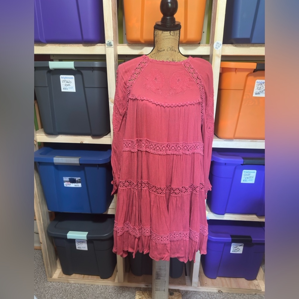 Free People Coral Lace Detail Women's Dress and slip - Picture 1 of 15